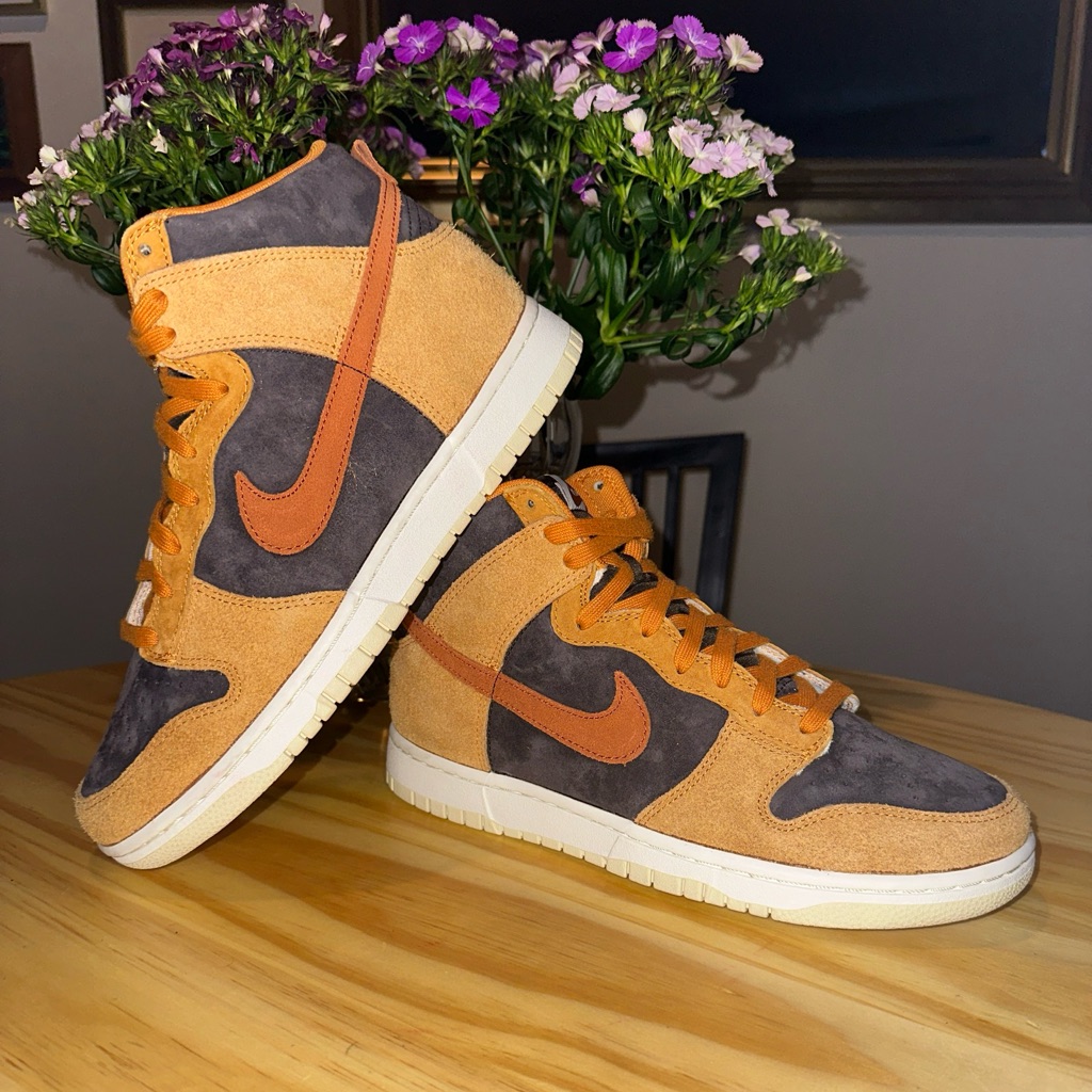 Size 9 - Nike Dunk Premium High Dark Curry